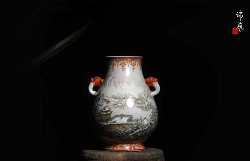 粉彩《瑞雪凝冬》獸耳尊